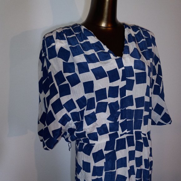 v-neck chiffon kimono-style geometric-print dress, vintage 1970s-1980s - Picture 16 of 16